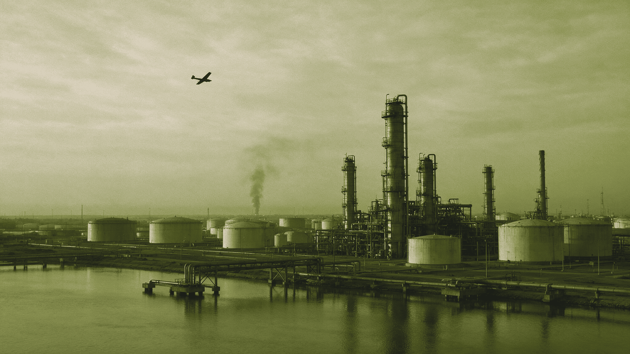 Ukraine hits oil sites 1,300 km inside Russia a day after Kyiv resets its deep-strike target list