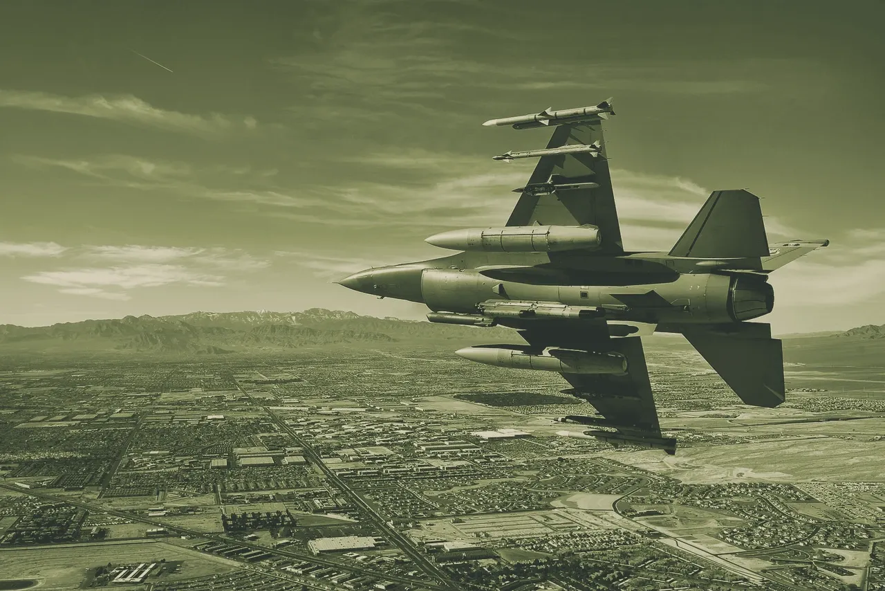 F-16 Fighting Falcon