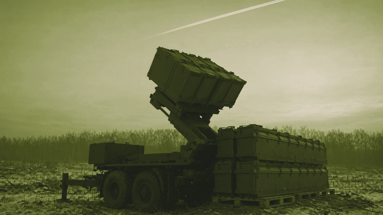 Raytheon's Record AMRAAM Deal Names 16 Buyers. Ukraine, Which Fires the Missile Daily, Is Not One